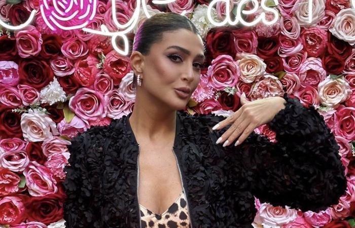 بالبلدي: في
      عيد
      ميلادها..
      غادة
      عبد
      الرازق
      رحلة
      25
      عامًا
      من
      الجرأة
      والتجدد
      الفني