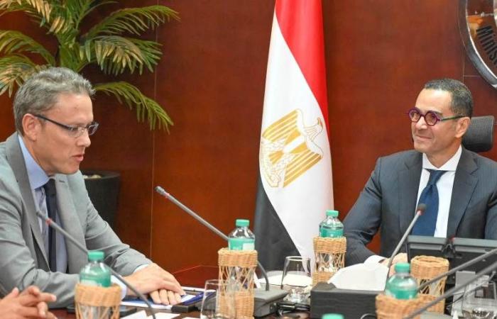 وزير الاستثمار يبحث مع شركة ببسيكو العالمية  مشروعات الشركة الحالية والمستقبلية بالسوق المصري