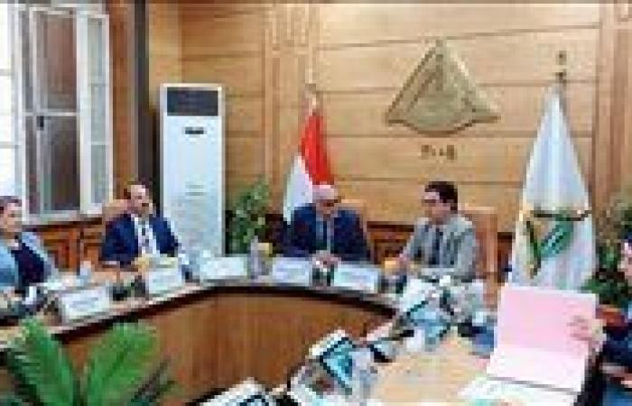 جامعة بنها تنظم التدريب الصيفي لجوالي وجوالات الجامعة الأشغال اليدوية والفنية