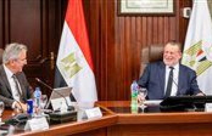 محافظ «المركزي» المصري يبحث تعزيز التعاون مع البنك الأوروبي لإعادة الإعمار