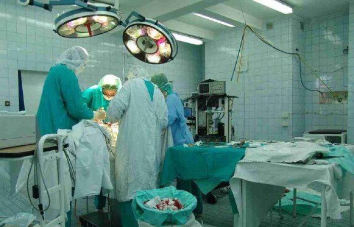 «فضيحة داخل غرفة عمليات».. فريق طبي في المغرب يثير الجدل بسبب الرقص