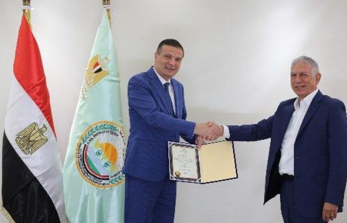 وزير الزراعة ومنصة "حوار" يكرمان أصحاب المبادرات الأعلى تقييمًا في القطاع الزراعي