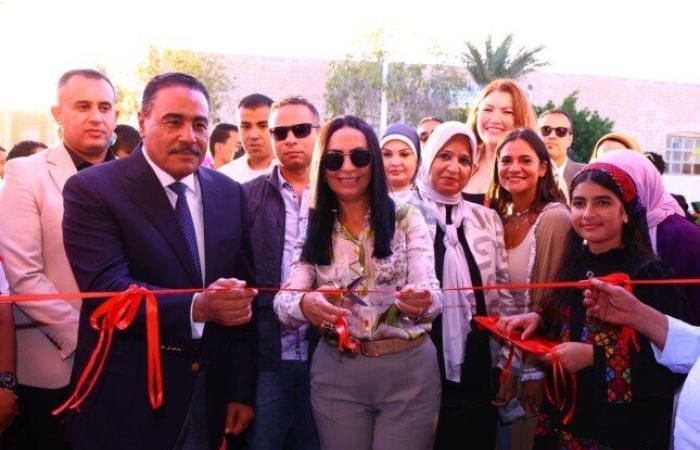 وزيرة التضامن الاجتماعي تتفقد أروقة معرض ديارنا للحرف اليدوية والتراثية بالساحل الشمالي