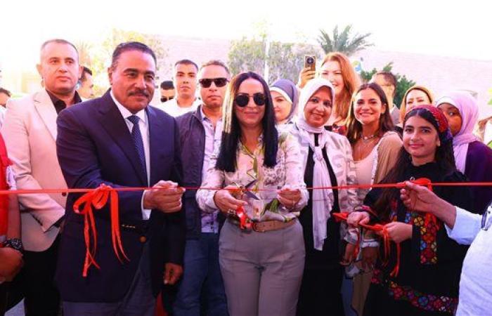 وزيرة التضامن تفتتح فعاليات معرض "ديارنا للحرف اليدوية والتراثية" بالساحل الشمالي
