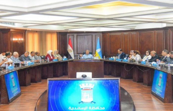 محافظ الإسكندرية يترأس اجتماعًا موسعًا لمتابعة جاهزية المرافق استعدادا لموسم الصيف