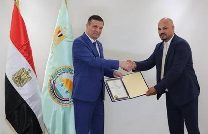 وزير الزراعة ومنصة "حوار" يكرمان أصحاب المبادرات الأعلى تقييمًا في القطاع الزراعي
