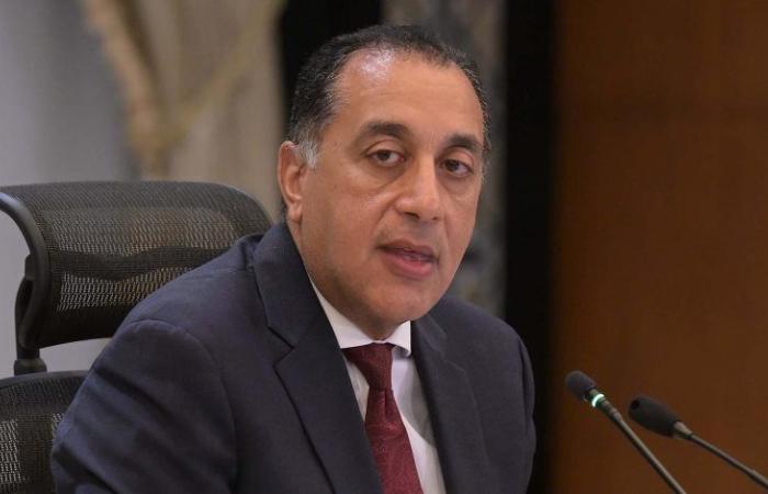 رئيس الوزراء يسقط الجنسية عن مصرى لالتحاقه بالخدمة العسكرية بدولة أجنبية