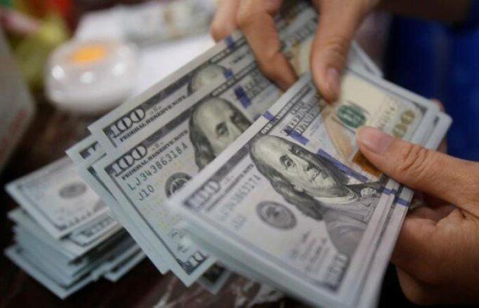 سعر الدولار اليوم الخميس 10 يوليو 2025 قبل اجتماع البنك المركزي