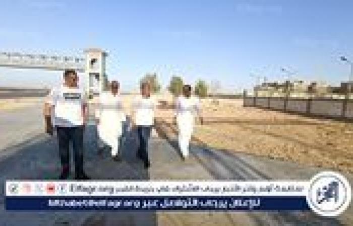 رئيس شركة مياه مطروح يقوم بجولة تفقدية لمنافذ توزيع المياه