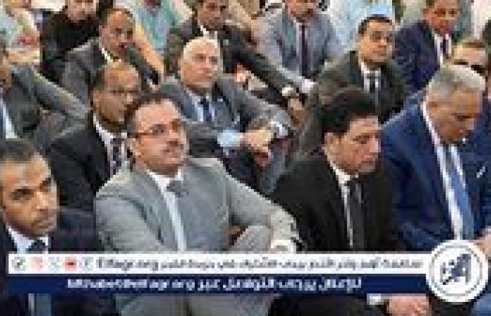بالبلدي: نائب
      محافظ
      سوهاج
      يفتتح
      مسجد
      نادي
      القضاة
      بمدينة
      سوهاج
      الجديدة