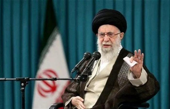خامنئى: استهداف قاعدة العديد الأمريكية ليس حادثة صغيرة بل كبيرة يمكن تكرارها