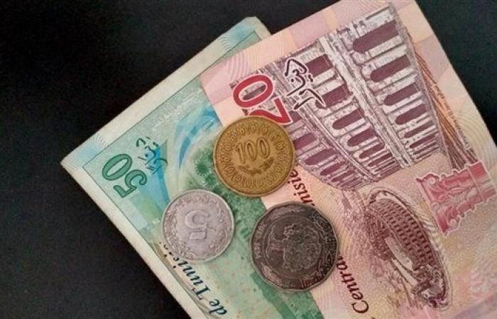 الدينار التونسي يسجل أعلى مستوياته مقابل الدولار منذ 2022