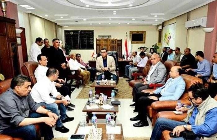 وزير الإسكان يعقد اجتماعًا بمقر جهاز ”مدينة السادات” لمتابعة سير العمل بمختلف القطاعات بالمدينة
