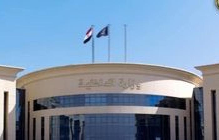 ضبط قائد سيارة نقل للسير بسرعة عالية ورعونة بالطريق الدائرى تجاه الواحات