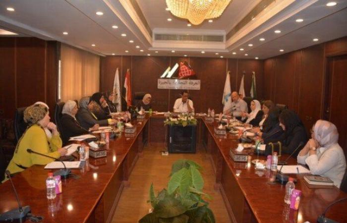 بالبلدي: تشكيل
      المجلس
      الاقتصادى
      لسيدات
      اعمال
      الغرفة
      التجارية
      بالجيزة