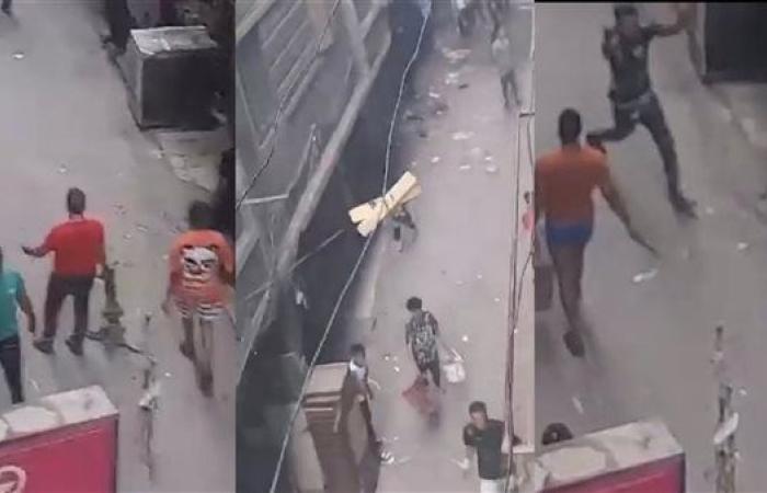 يفرض سيطرته بالسلاح الأبيض..  "جزار" يثير الذعر بين الأهالي في دار السلام