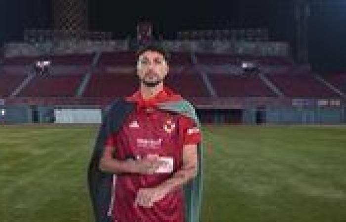 بالبلدي : الأهلى
      يرفض
      التراجع
      فى
      ملف
      رحيل
      وسام
      أبو
      علي