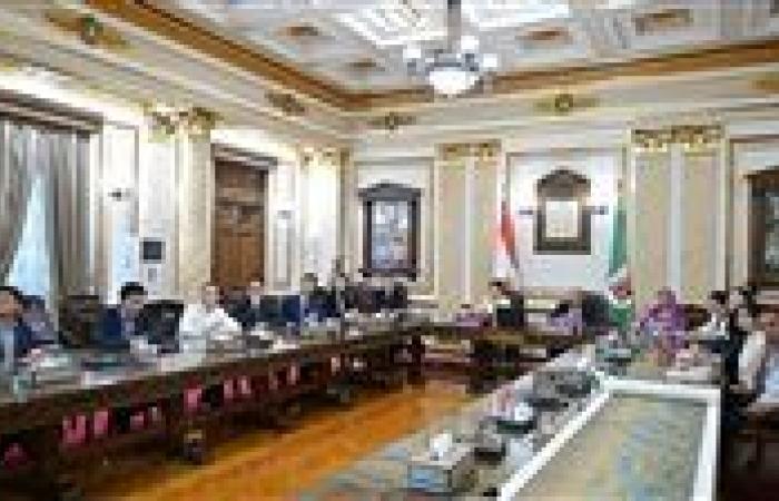 مباحثات لتعزيز علاقات التعاون المشتركة بين جامعة القاهرة وجامعة جيجيانغ الصينية