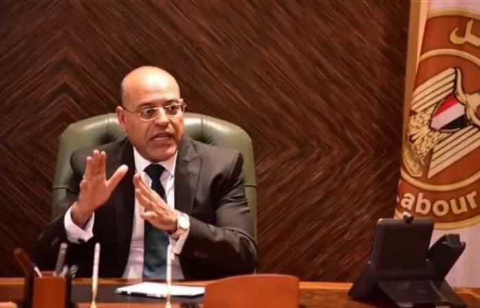 وزير
      العمل:
      الخميس
      المقبل
      إجازة
      مدفوعة
      الأجر
      بالقطاع
      الخاص
      بمناسبة
      ذكرى
      ثورة
      23
      يوليو
