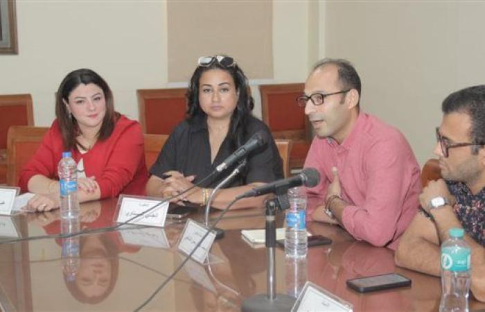 المهرجان القومي للمسرح يناقش أساليب الإخراج وآليات الإنتاج غير الحكومي.. صور