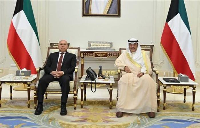 ولي عهد الكويت يستقبل وزير الصناعة والنقل لتدعيم التعاون المشترك بين البلدين