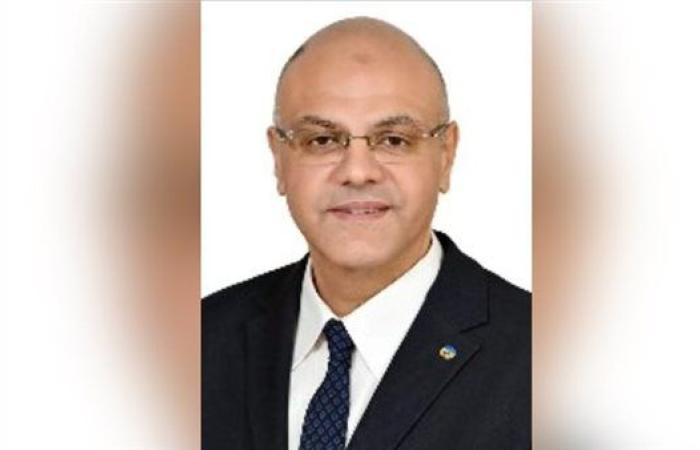 محافظ القليوبية يهنئ أوائل الثانوية العامة 2025 هاتفيًا.. ويشيد بتفوق أبناء المحافظة