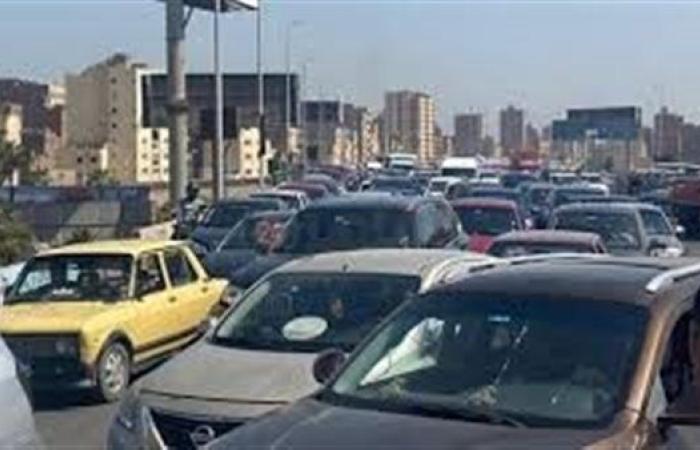زحام مروري بالقاهرة والجيزة صباح اليوم.. وسط انتشار مكثف للخدمات المرورية