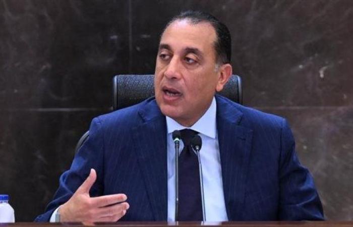رئيس الوزراء يتابع مع وزير قطاع الأعمال العام عدداً من ملفات العمل