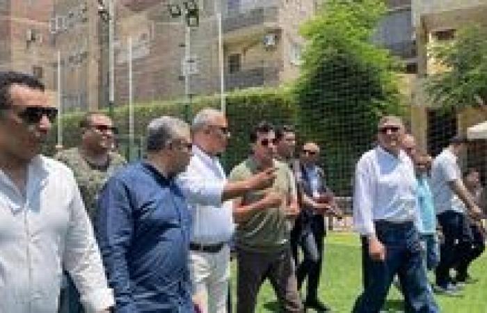 وزير الشباب والرياضة ومحافظ الجيزة يفتتحان حمام سباحة و5 ملاعب شبابية