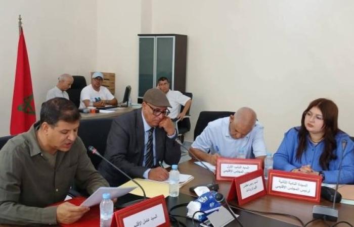 تفعيلا للتوجيهات الملكية.. إقليم تارودانت يطلق سلسلة لقاءات لتجويد برنامج تنميته