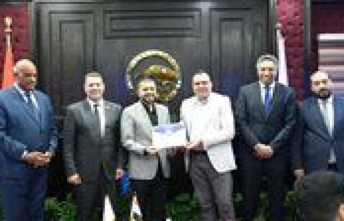أمانة العمل الجماهيري المركزية بـ"مستقبل وطن" تعقد اجتماعا دورياً لمناقشة استعدادت انتخابات مجلس النواب