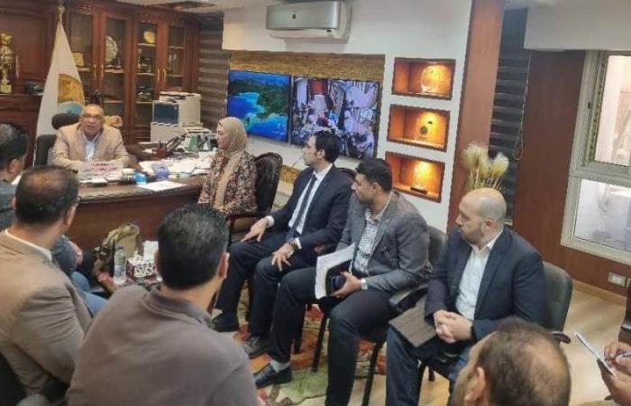 "القابضة لمياه الشرب" تناقش الخطوات النهائية لتقديم الخدمات رقمياً لمواطنى المنيا