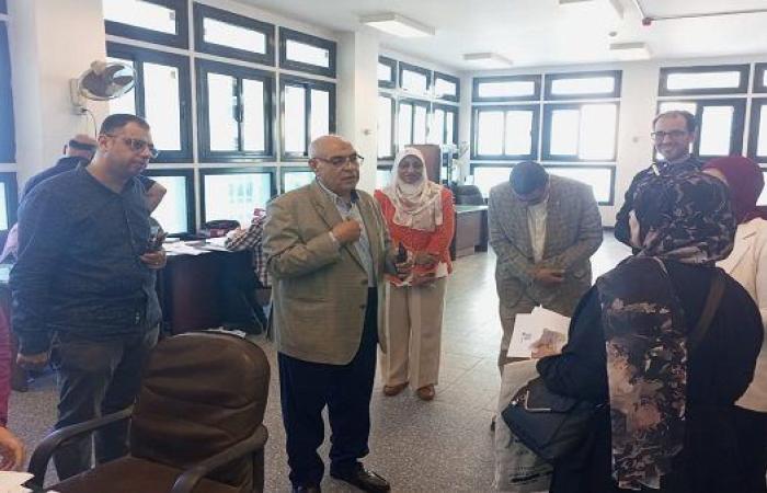 نائب رئيس جامعة دمنهور يتفقد انتظام العملية التعليمية بكليتي التربية والتجارة