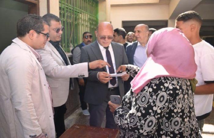 رئيس جامعة سوهاج الأهلية يتابع أعمال اليوم الأول للكشف الطبي على الطلاب الجدد